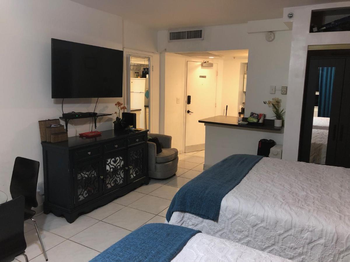 Ocean Front Studio Units 마이애미 비치 외부 사진